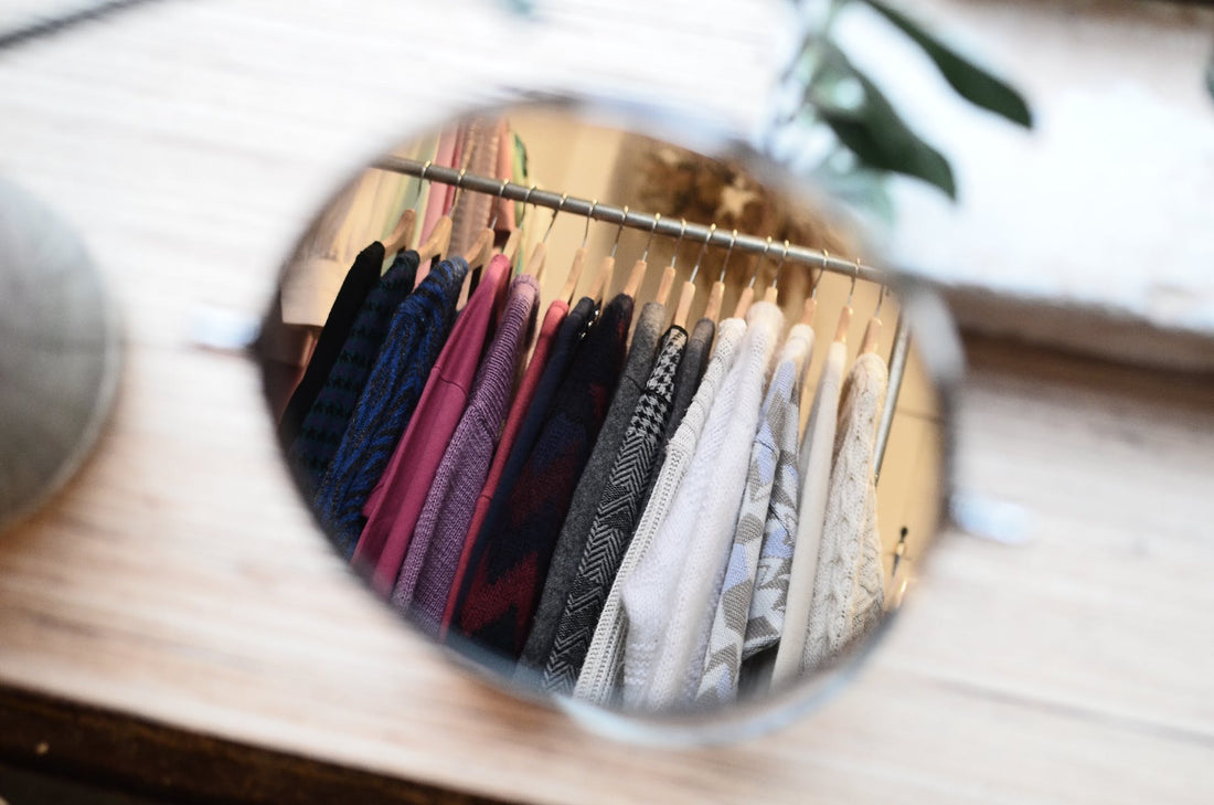 A Guide to Organizing Your Wardrobe - Zee Store